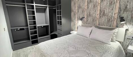 3 bedrooms, iron/ironing board, travel crib, free WiFi