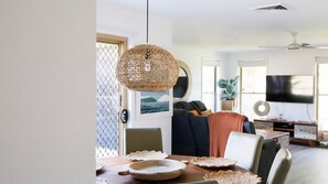 Dining - Kailani Beach House - Stone Real Estate Yamba (Yamba)
