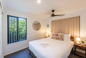 3 室のベッドルーム、アイロン / アイロン台、WiFi (無料)、ベッドシーツ