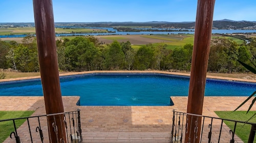 Casa Del Rio- Stone Real Estate Yamba