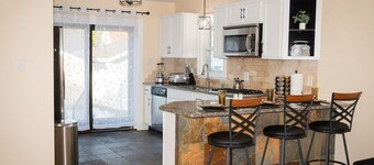 Cozy Pet Friendly Home w/ Private Yard & King Bed - Near Wauwatosa