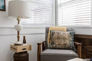 Interior - Jack Rabbit Ranch - Hike Secluded Trails (Yucca Valley)