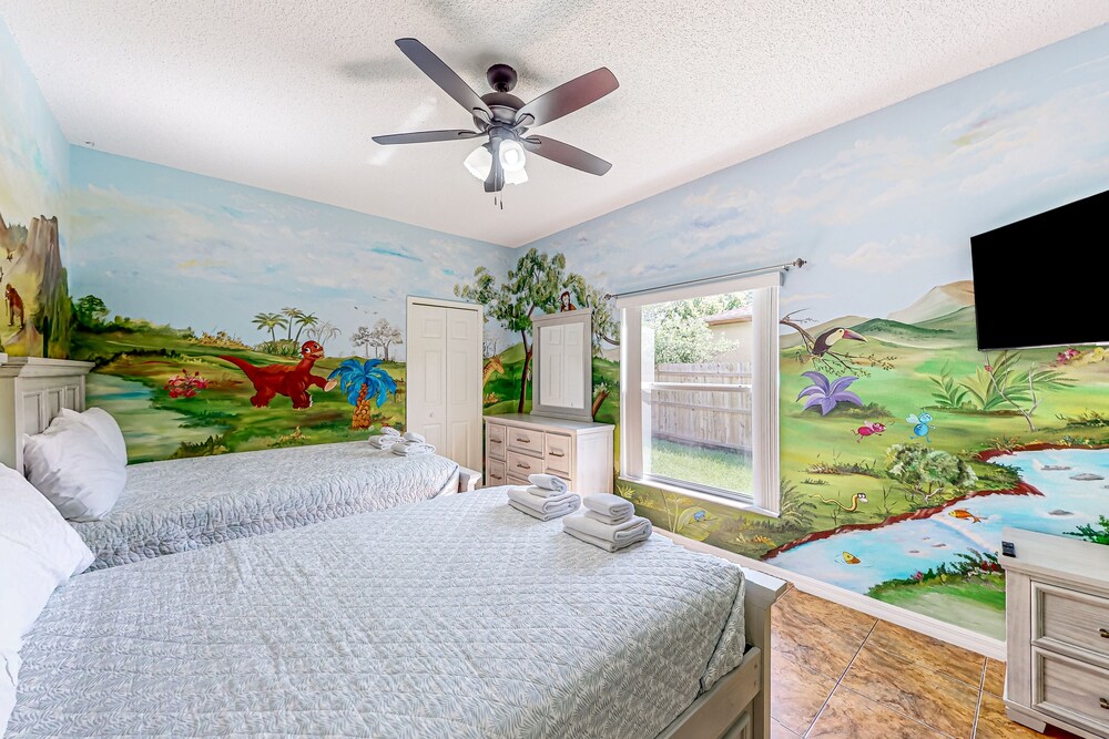 sunfilled getaway with private pool, generous patio, tennis