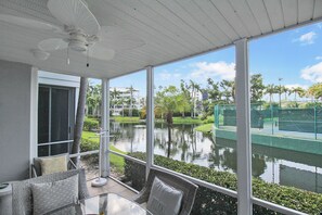 Property grounds - Lakefront condo on Siesta Key with beach access, 2 pools, tennis and pickleball courts - GBB 1230 (Siesta Key)
