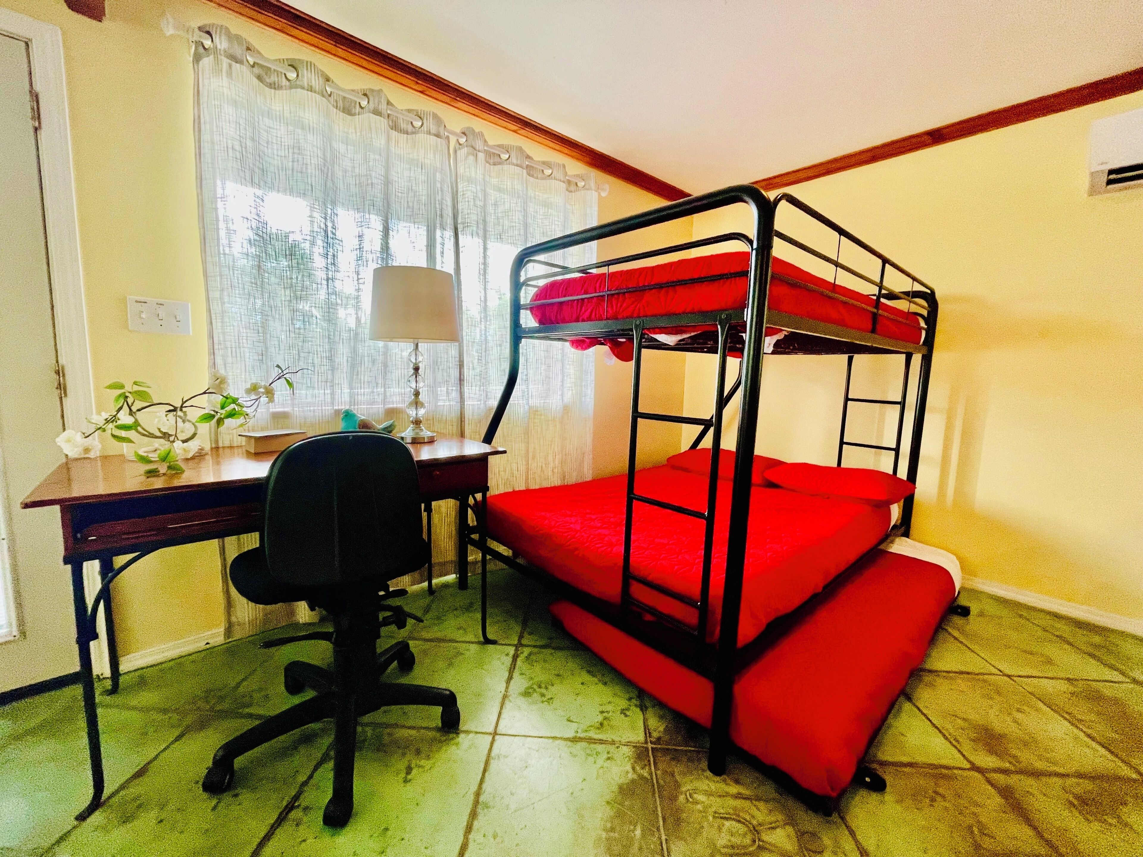 Magic Sand beach Cozy 2-bedroom Ohana in beautiful Kailua-Kona with AC, WiFi - Photo 6