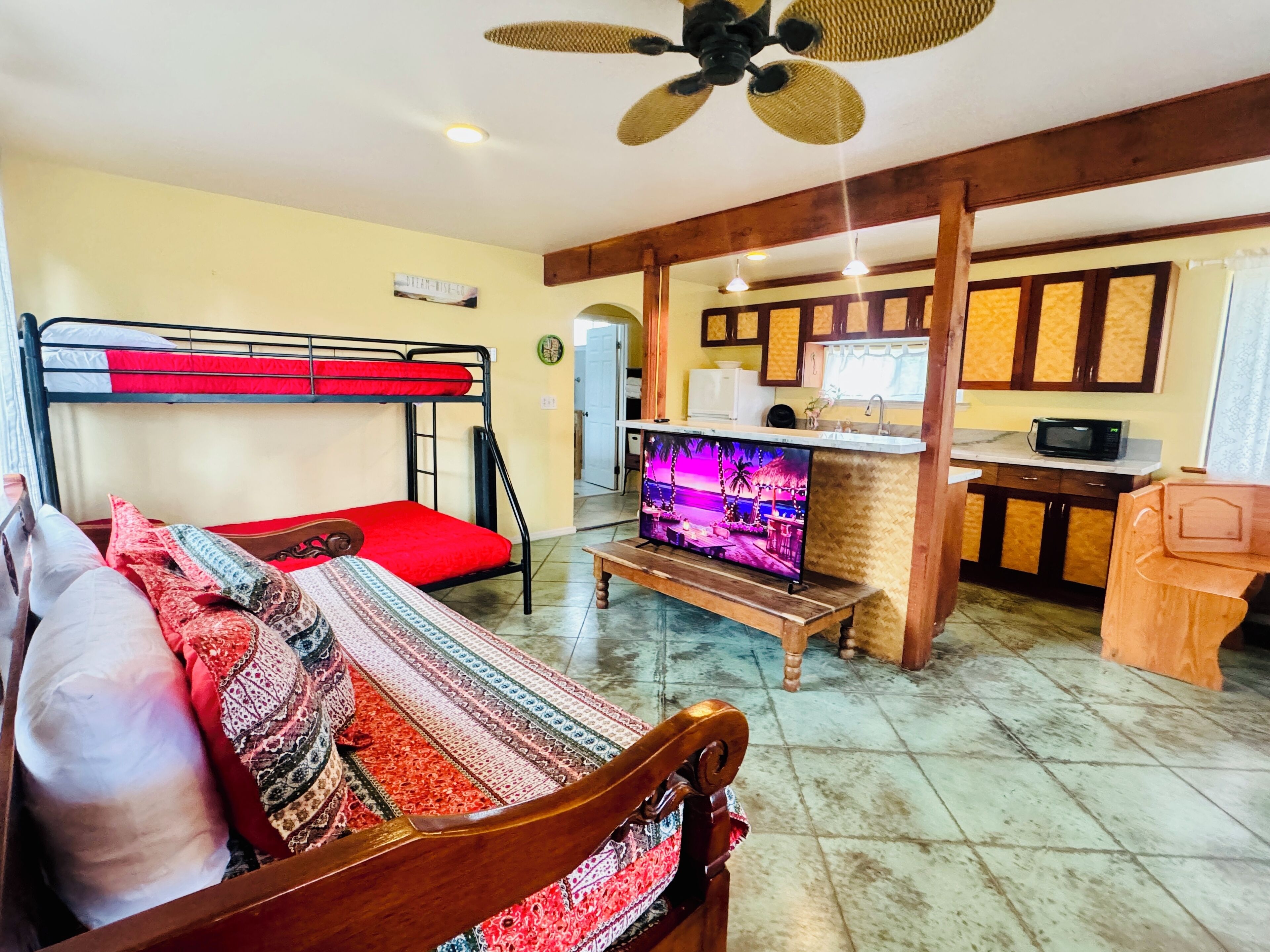 Magic Sand beach Cozy 2-bedroom Ohana in beautiful Kailua-Kona with AC, WiFi - Photo 2