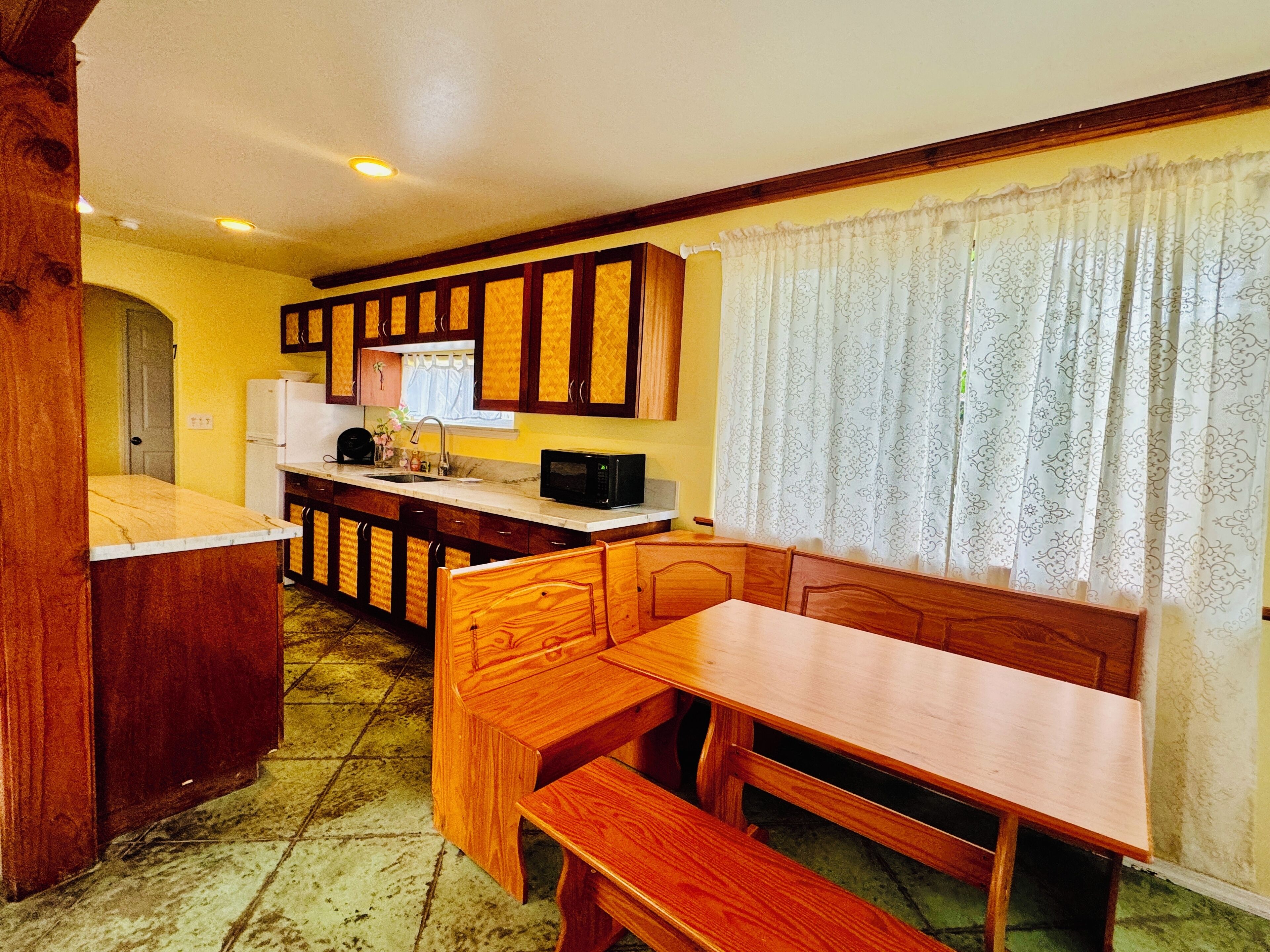Magic Sand beach Cozy 2-bedroom Ohana in beautiful Kailua-Kona with AC, WiFi - Photo 19