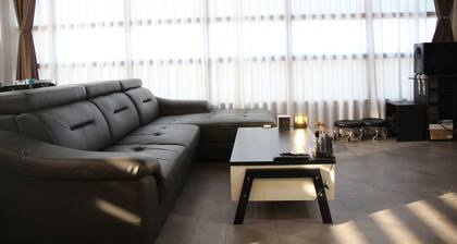 4F.Humphreys Starlight Partyplace