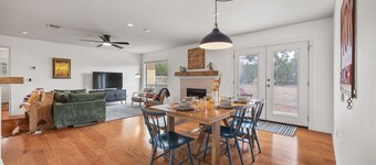 Secluded Hill Country Retreat | Family & Pet-Friendly