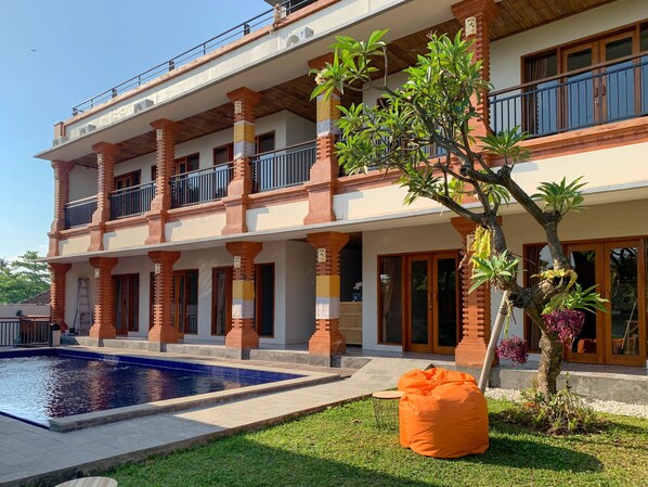 Front of property - Candra Loka Studio & Apartment by The Loka (Denpasar)