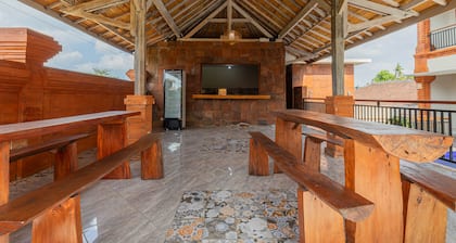 Candra Loka Studio & Apartment by The Loka