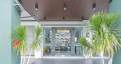 Capital O 90882 Padi Hotel