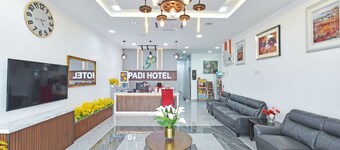 Capital O 90882 Padi Hotel 