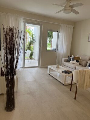 Stereo - Beach Front 1BR Condo (Punta Cana)