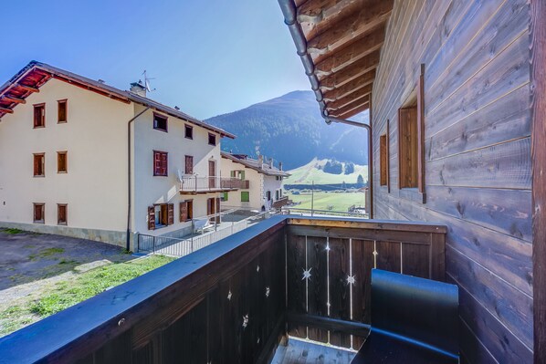 Familienapartment, 2 Schlafzimmer (Casa Riccardo Ski In - Ski Out 100m) | Balkon