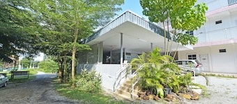 Hotel O Eleven Inn