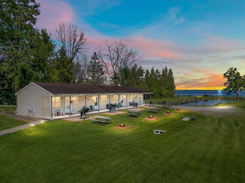 Hidden Harbor Marina Unit 1 - Oneida Lake's Premier Fishing Paradise!