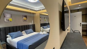 豪華雙人房 | 隔音、熨斗/熨衣板、免費無線上網、床單