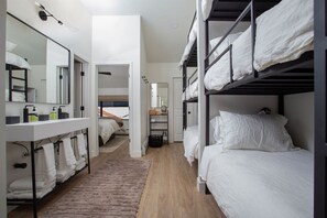 3 Schlafzimmer, kostenloses WLAN, Bettwäsche