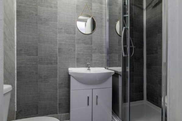 Toallas y papel de baño