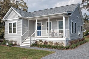 Exterior - Cozy 2-Bedroom Cottage on Tilghman Island – Near Restaurants & Water Activities (Tilghman Island)