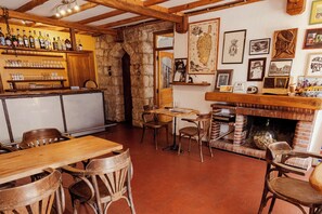 Restaurant - AUBERGE U n'Antru Versu (San-Gavino-di-Carbini)