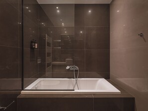 Shower, hair dryer, towels - Villa Agali Free* heated pool & 70m to Sea! (Chania)