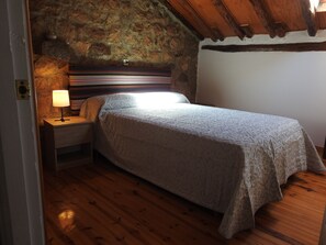 5 Schlafzimmer, Bügeleisen/Bügelbrett, Bettwäsche, Rollstuhlgeeignet