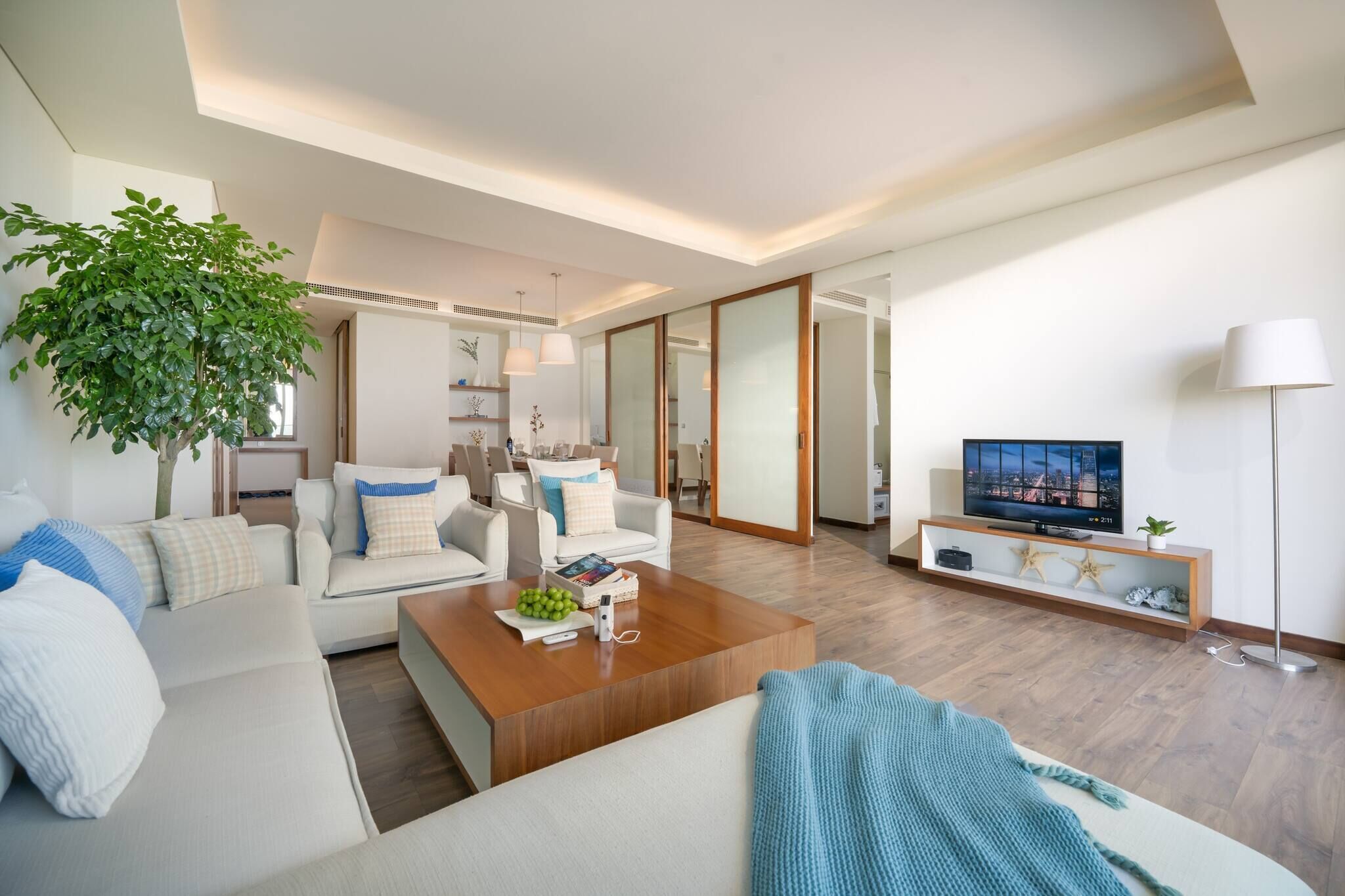 Condo, 2 Bedrooms, Accessible, Balcony | Living area