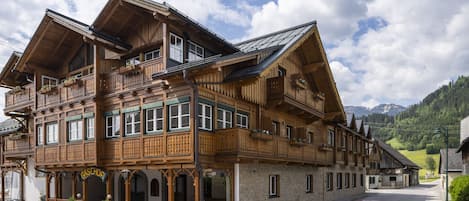 Fachada de la propiedad