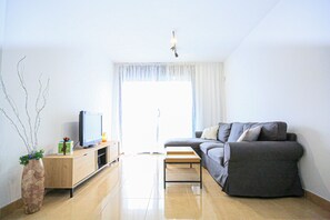TV - Goleta BJS D Apartamento (Cambrils)