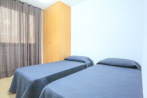 3 bedrooms, free WiFi, bed sheets