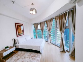 Escritorio y wifi gratis