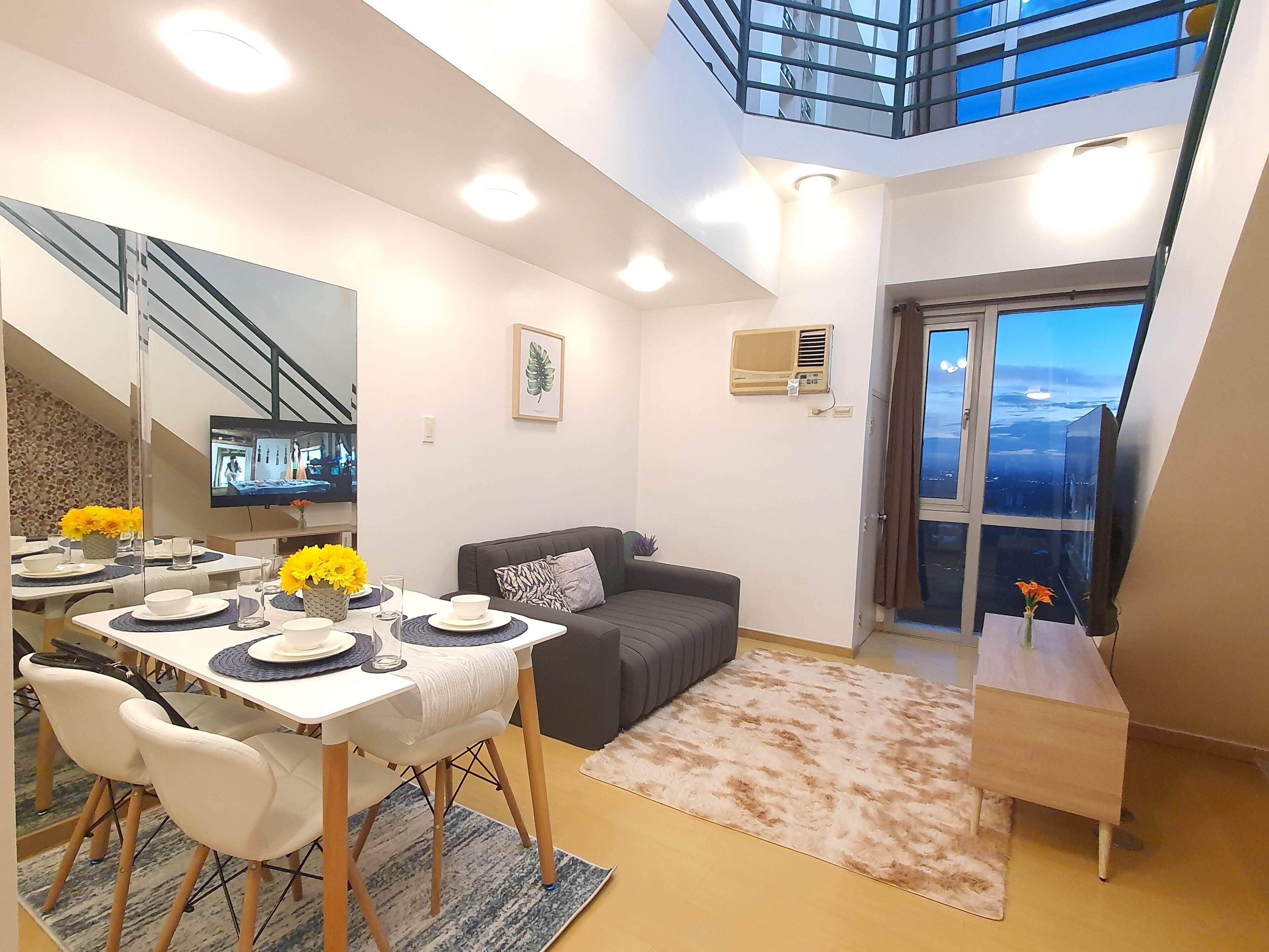 Signature Condo, Kitchen, Golf View | Desk, free WiFi