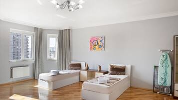 Premium appartement | 3 slaapkamers, verduisterende gordijnen, geluiddichte muren