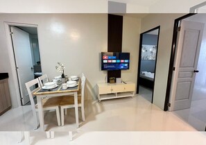 2 soverom, safe på rommet, strykejern/-brett og wi-fi (inkludert)