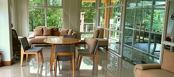 Palawan 2BR Condominium with FREE Swimming Pool, Gym & Parking - 5Kunzite