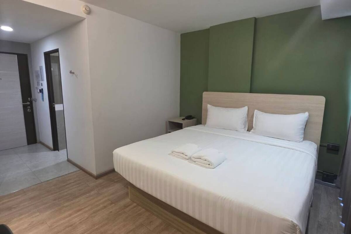 Standard Floor 7 Tower 3 | Free WiFi