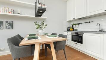 Apartment, 1 Bedroom, Terrace | Private kitchen | Microwave, dishwasher, coffee/tea maker, cookware/dishes/utensils