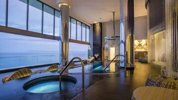 Sauna, hot tub, steam room