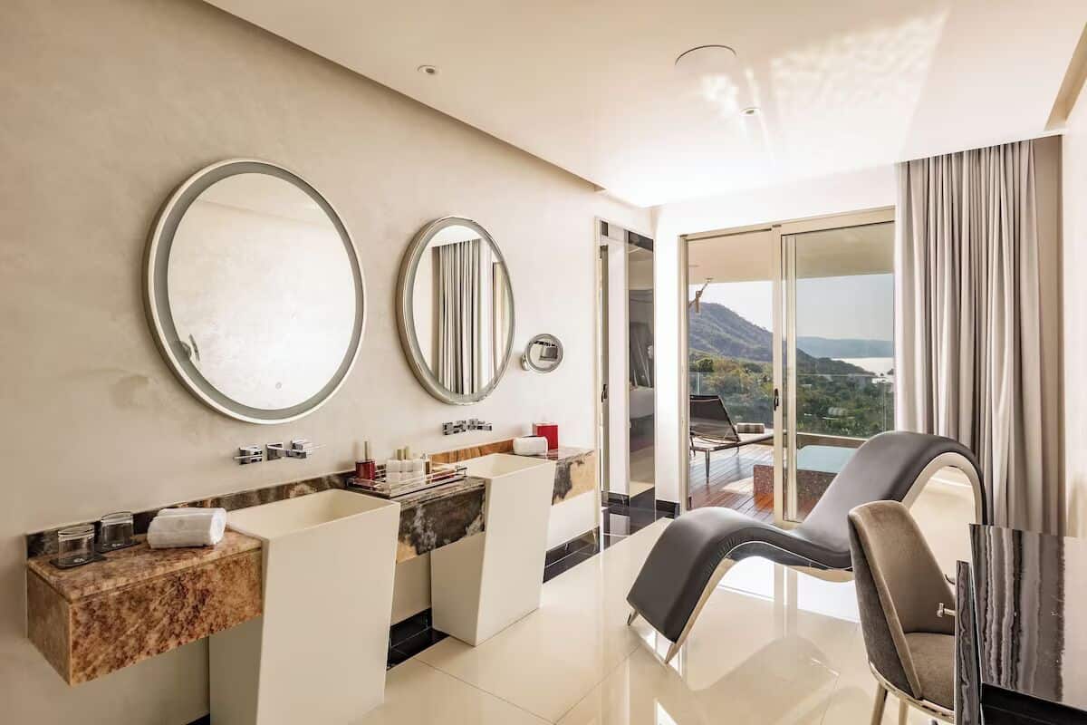 Luxury Suite | Beach/ocean view