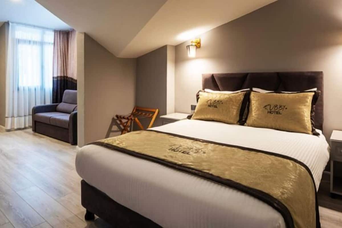 1 Schlafzimmer, Zimmersafe, laptopgeeigneter Arbeitsplatz
