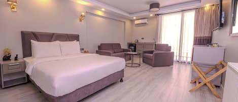 Deluxe Room with Balcony