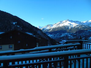 Property grounds - 3-piece apartment, near chairlift, fully equipped (Modane)