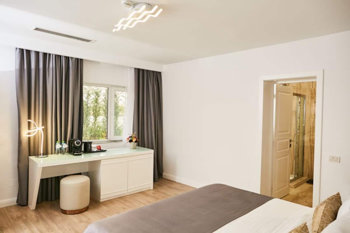 Exclusive Room, Hot Tub, Garden Area