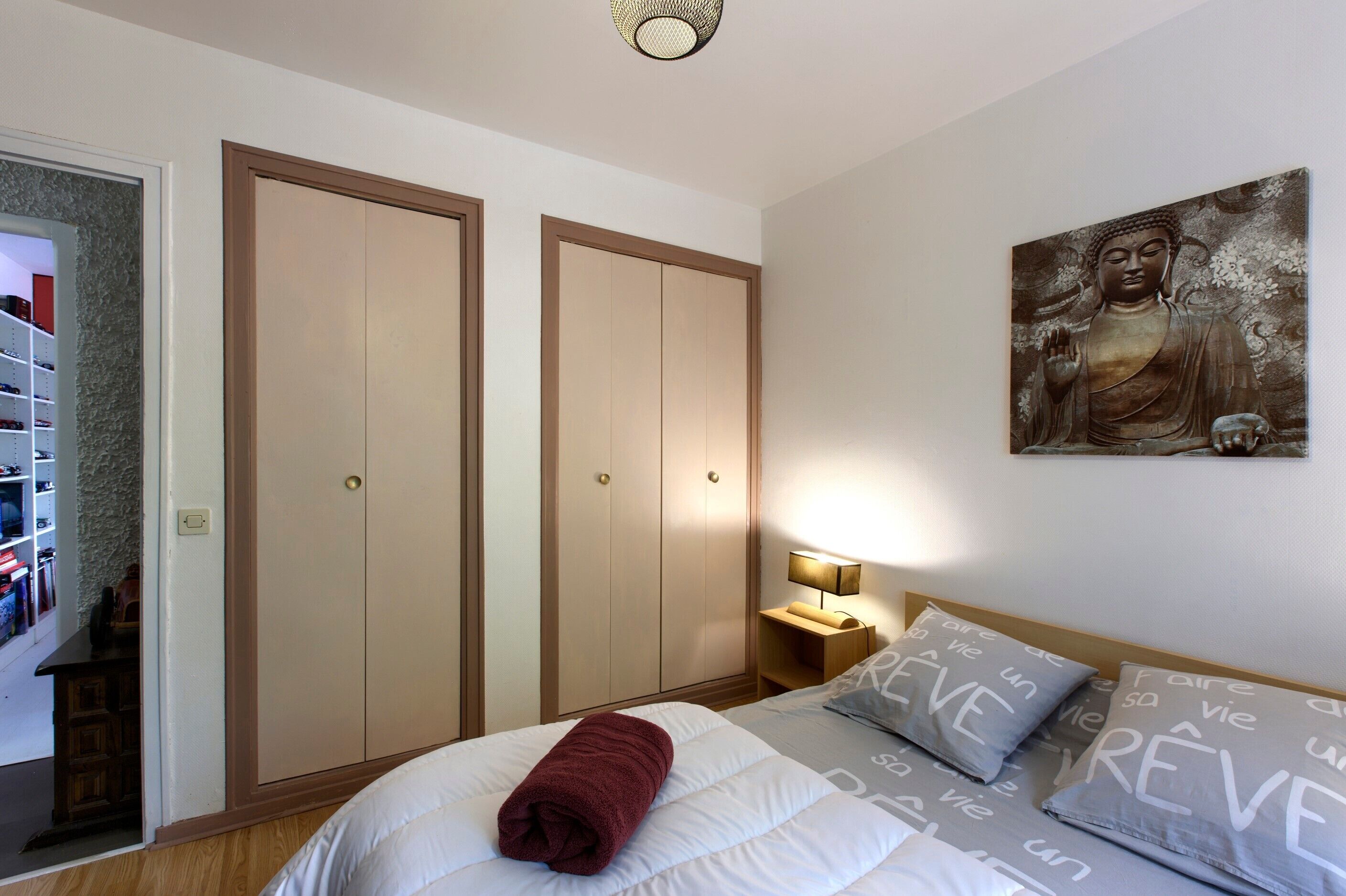 5 多间卧室、熨斗/熨衣板、免费 WiFi、床单