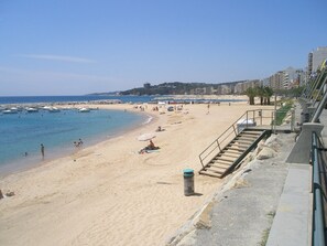 Beach nearby - Apartment 'Calonge' on the Seafront with Air Conditioning (Sant Antoni de Calonge)