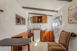 Interior - Vacation Home 'Land Of Dreams 2' with Sea View, Shared Pool and Wi-Fi (granadilla)