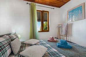 2 chambres, accès au Wi-Fi (inclus), literie fournie