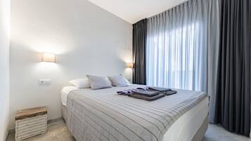 2 slaapkamers, een strijkplank/strijkijzer, gratis wifi, beddengoed